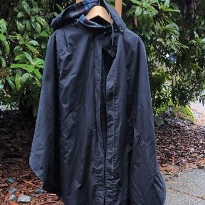Cloak Black Lined Hooded Cape w/ Pockets By Capistrano